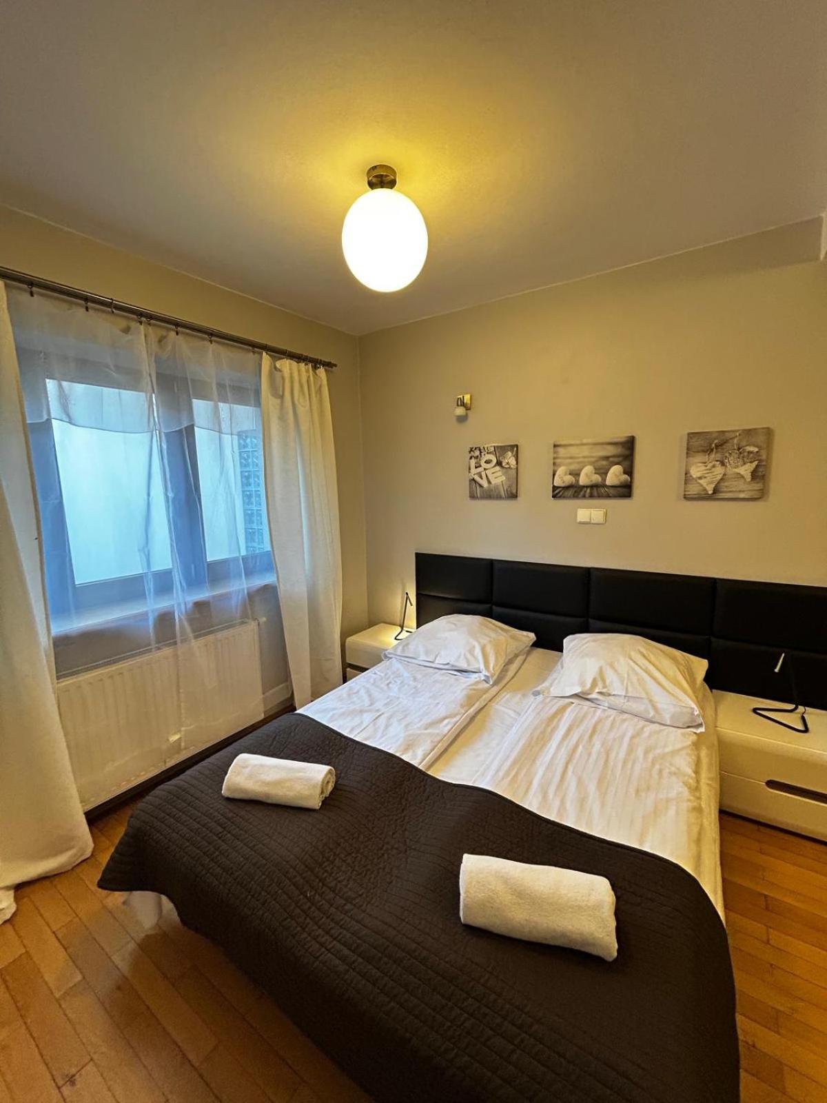 Golden Apartments With Lift - Old Town Краків Екстер'єр фото