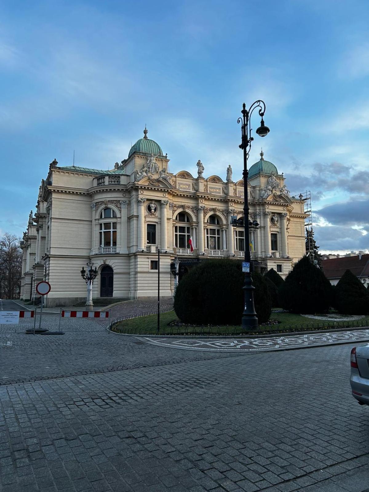 Golden Apartments With Lift - Old Town Краків Екстер'єр фото