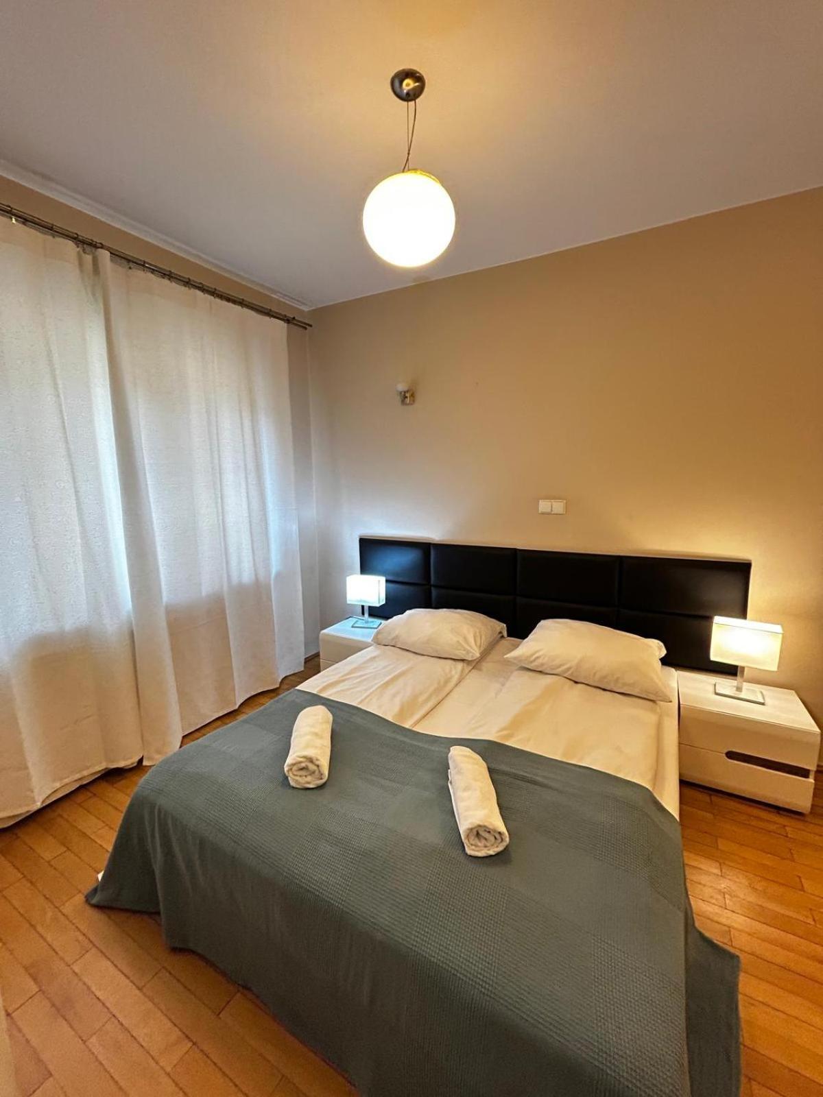 Golden Apartments With Lift - Old Town Краків Екстер'єр фото