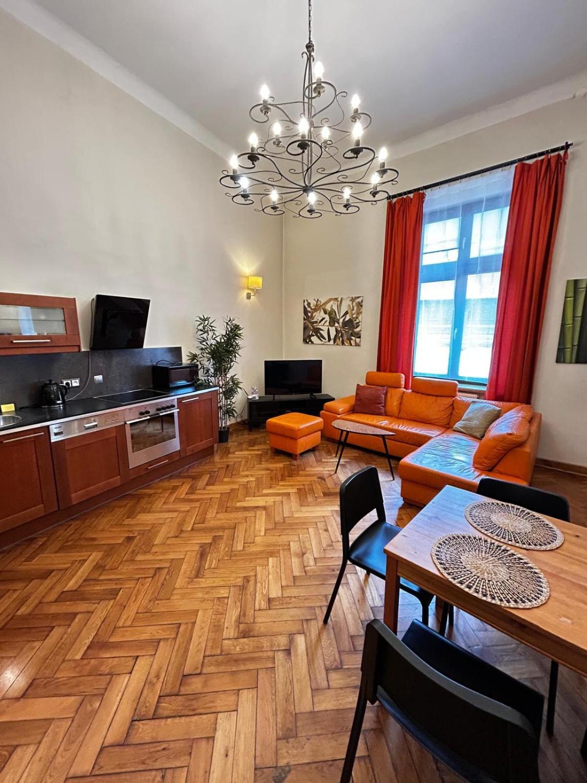 Golden Apartments With Lift - Old Town Краків Екстер'єр фото