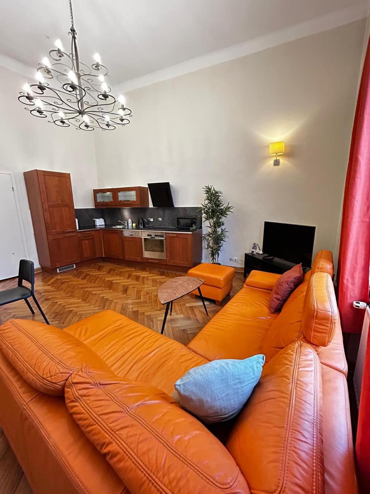 Golden Apartments With Lift - Old Town Краків Екстер'єр фото